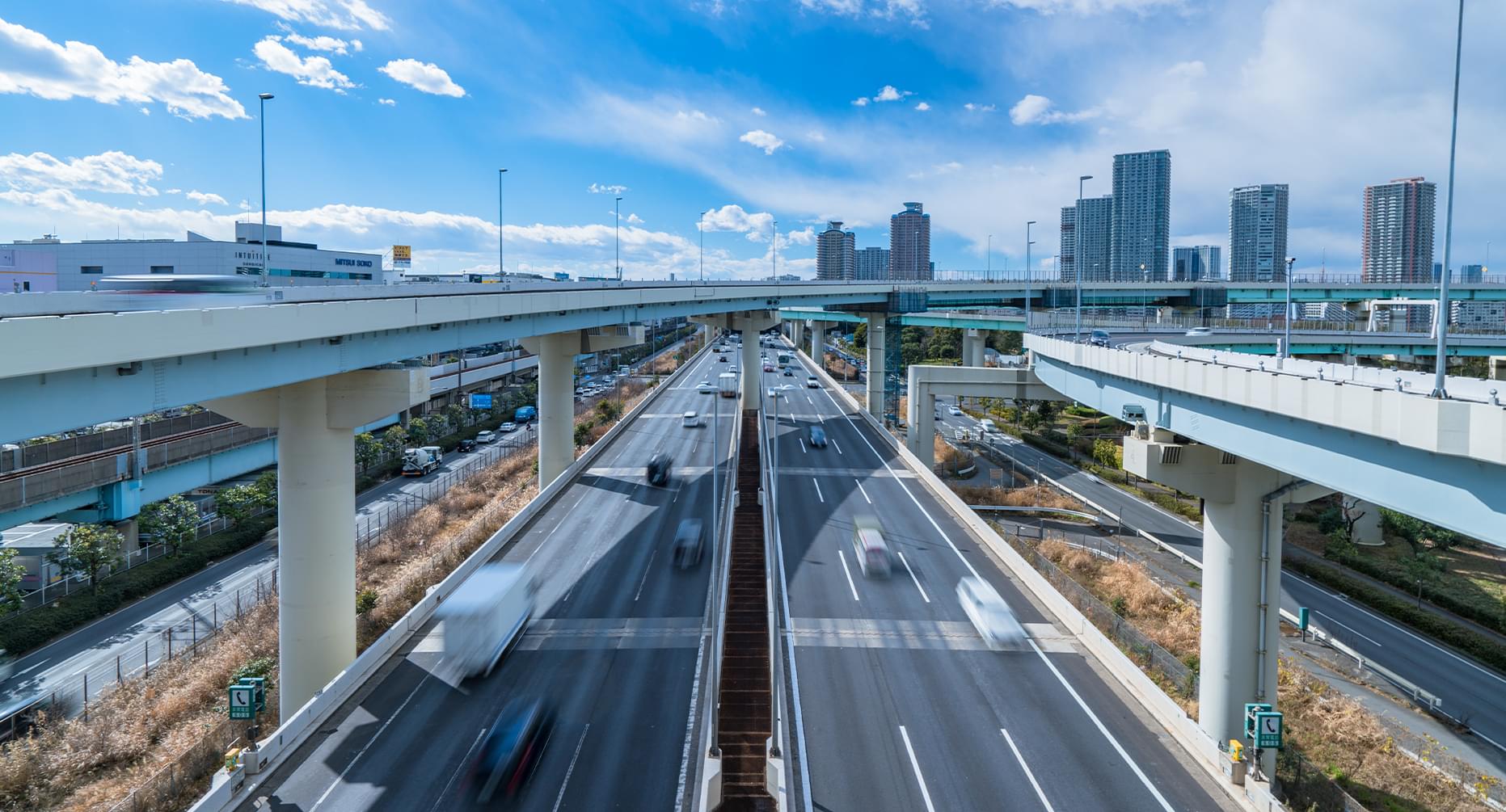 すべての運転従事者に、安全と安心を。